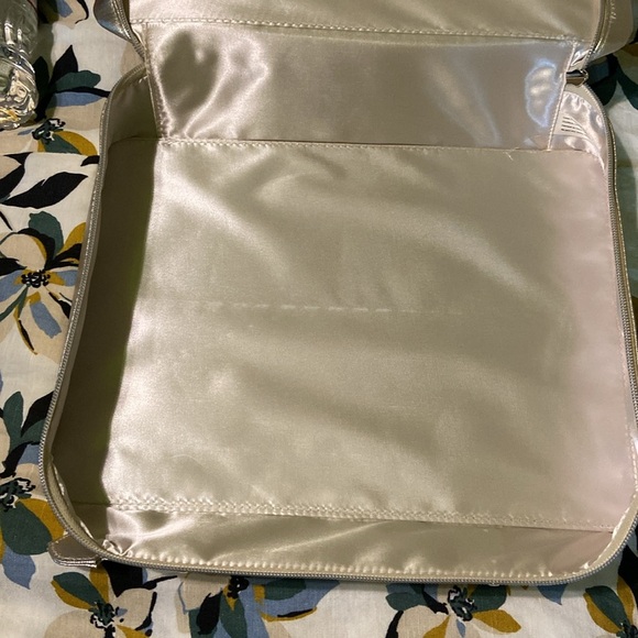 LANCOME Paris Gold Cosmetic Case - Picture 4 of 6